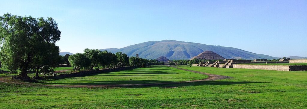 Calzada de los Muertos, Teotihuacán