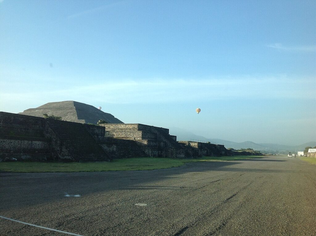 Globos aerostáticos sobre Teotihuacán