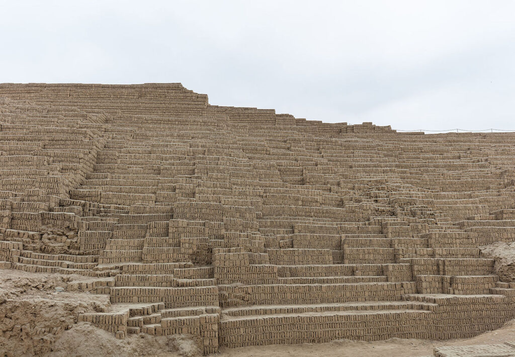 Huaca Pucllana, Lima