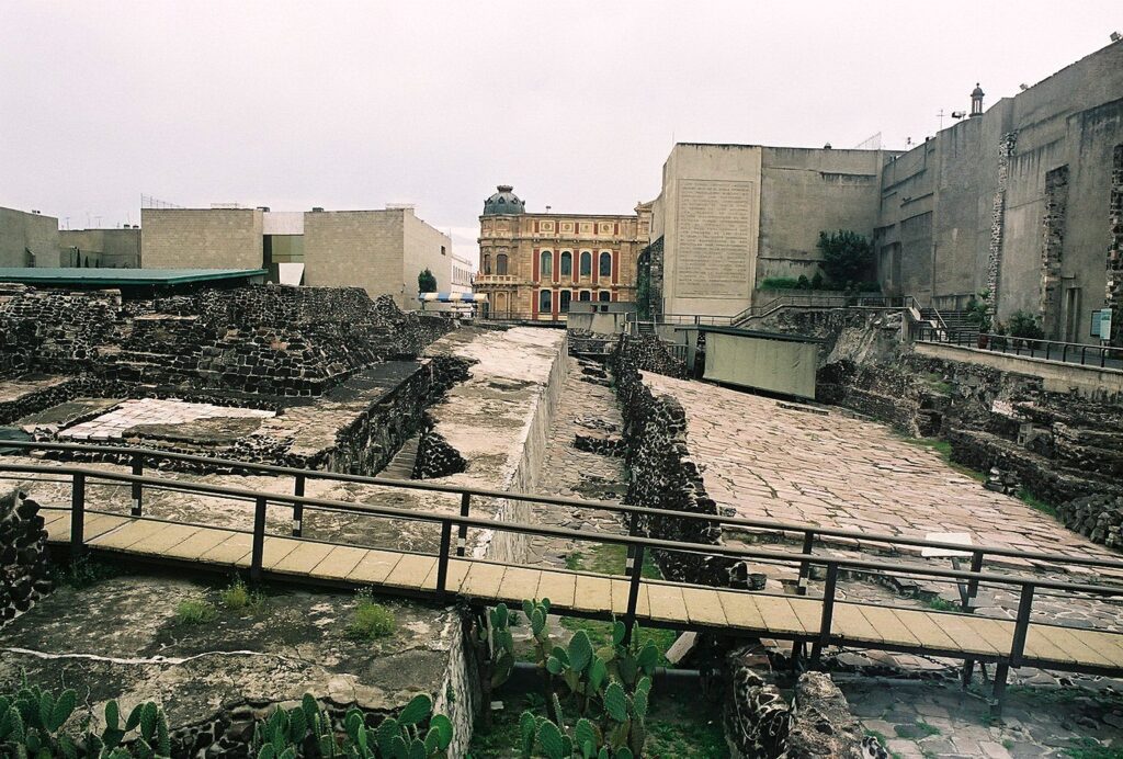 Zona arqueológica del Templo Mayor en el Centro de CDMX