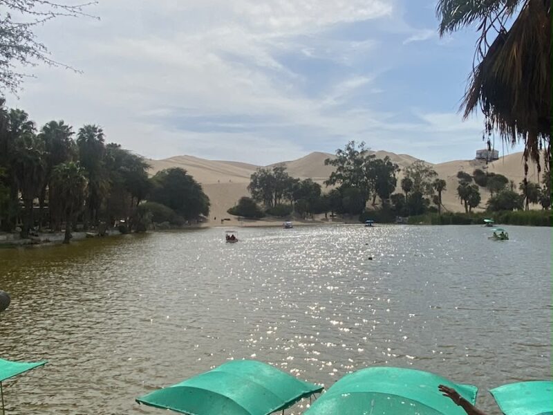 Nuestro viaje a Ica: Huacachina, dunas al atardecer y un paseo en bote