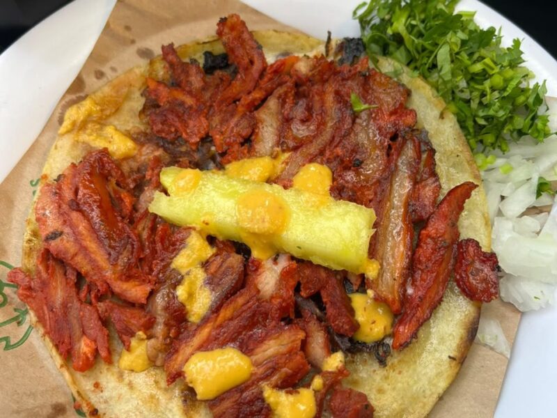 Tacos Atarantados Roma Norte: reseña honesta (trompo, cachetadas y precios) 2026