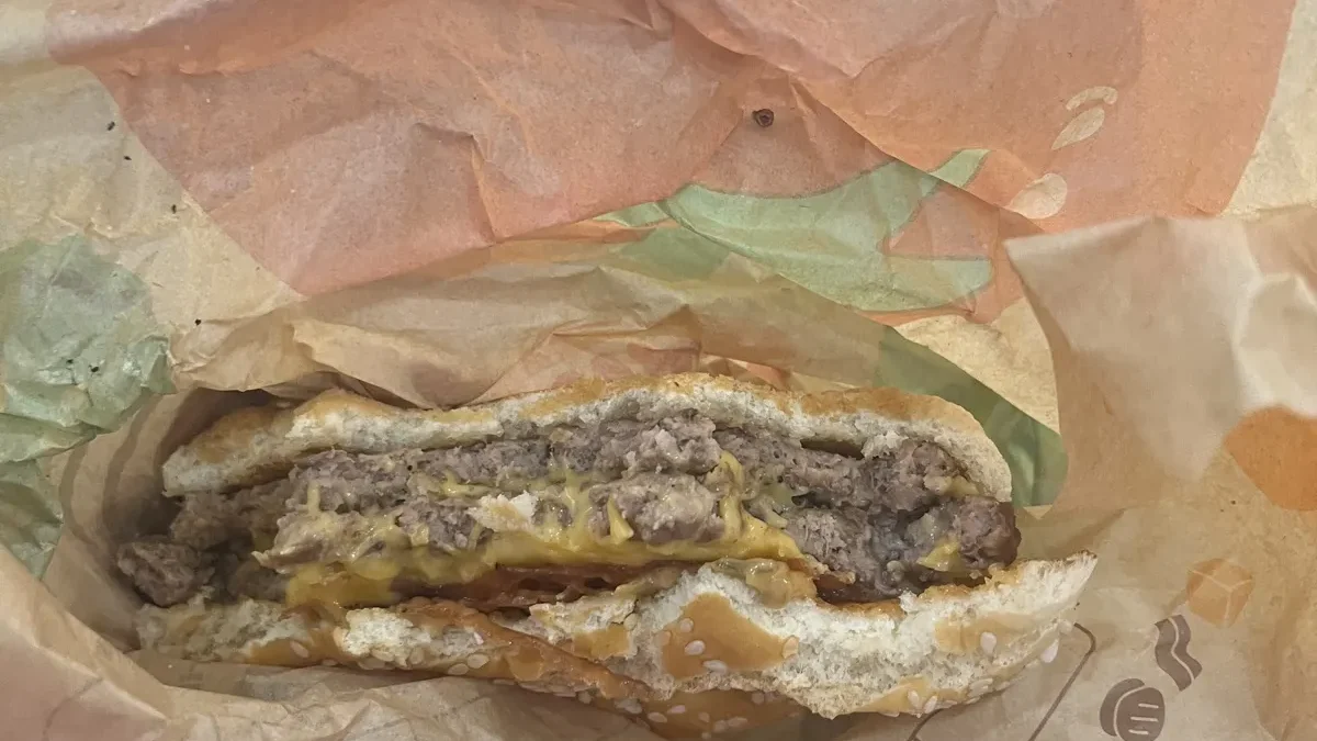 Dónde comer en el aeropuerto de la CDMX (AICM) sin pagar de más